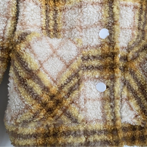 Plaid Sherpa Jacket in size Small - Picture 3 of 6